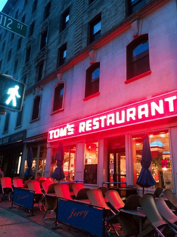 位于百老汇街和112街交界处的Tom's Resturant
